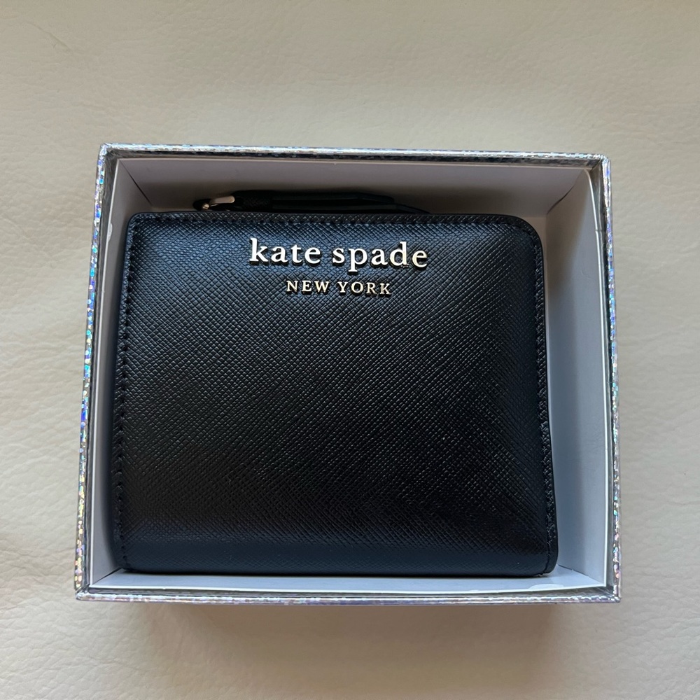 Kate Spade small L-zip bifold wallet